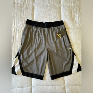 Spaulding men’s gray/silver athletic shorts.  Size L.  NWOT